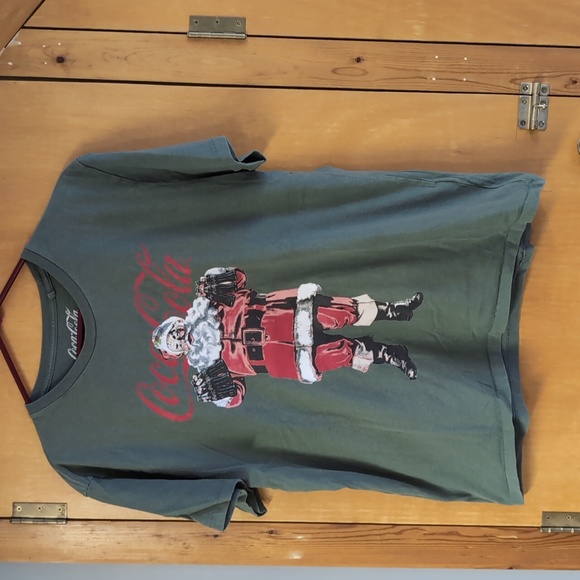 Coca Cola Other - Coca cola Santa shirt